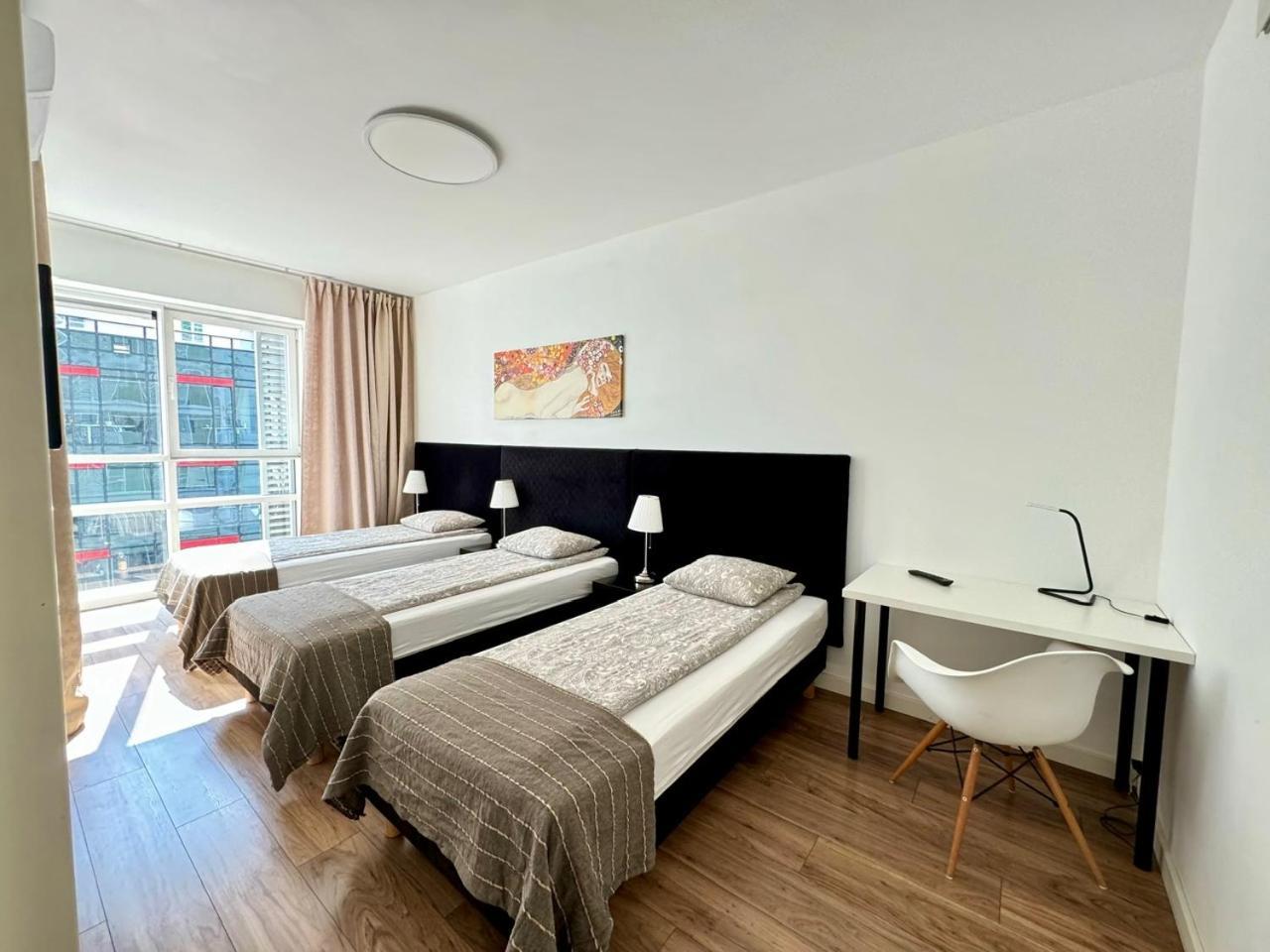 Apartamenty Towarowa 포즈난 외부 사진