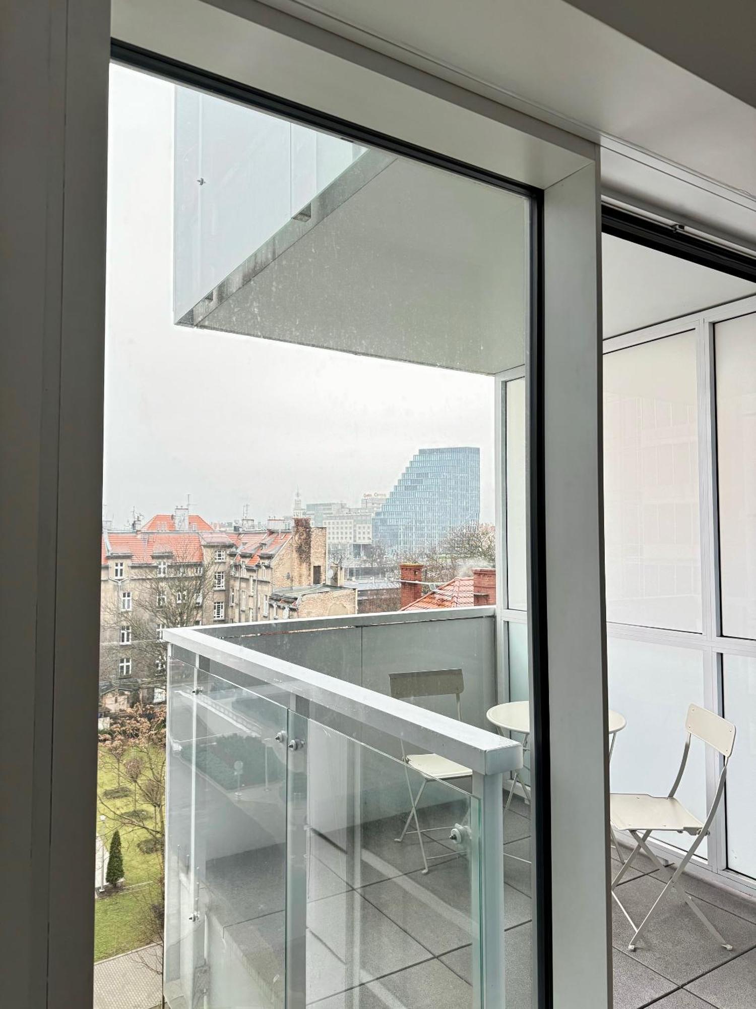 Apartamenty Towarowa 포즈난 외부 사진